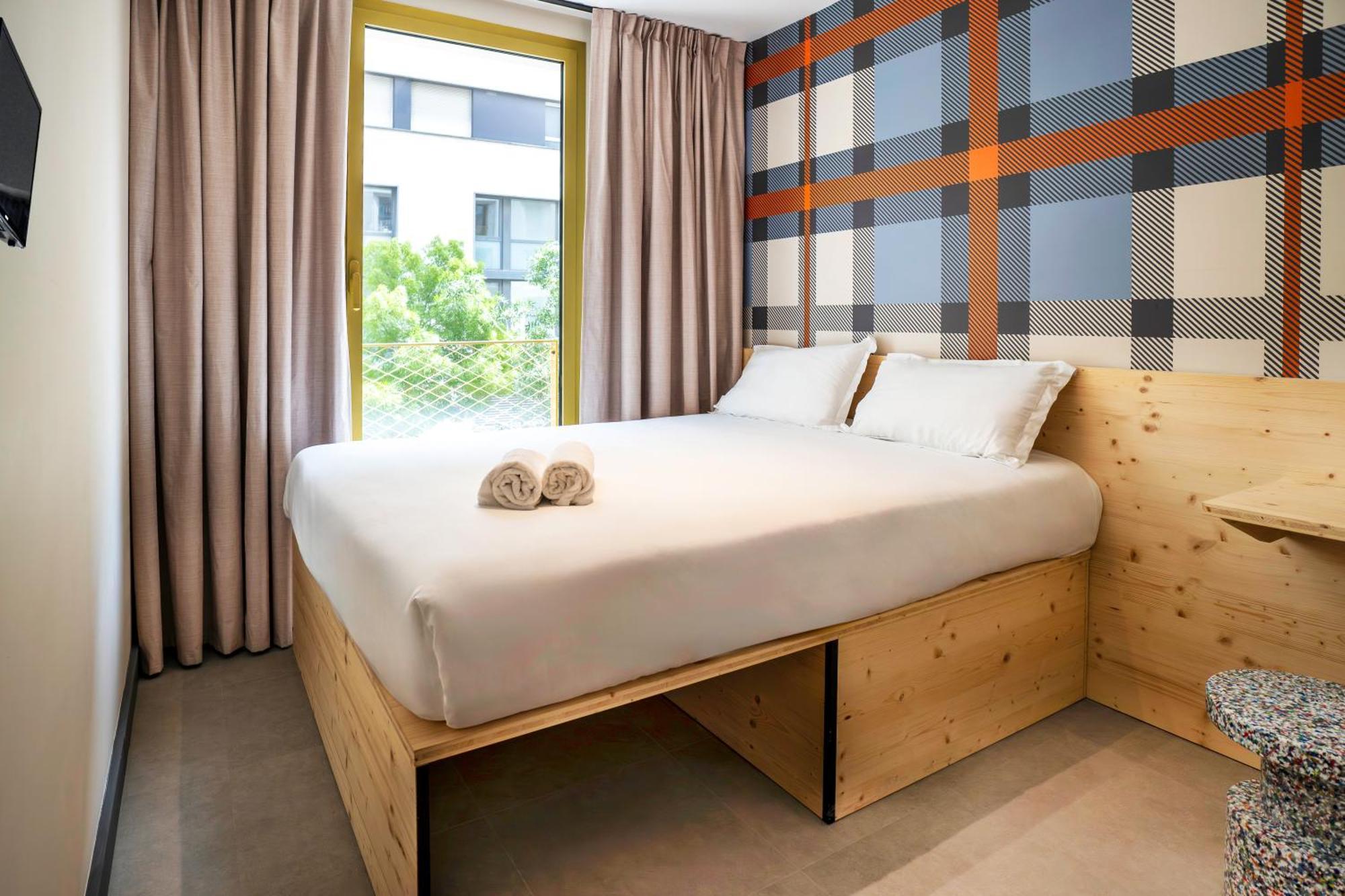 Easyhotel Marseille Euromed ภายนอก รูปภาพ