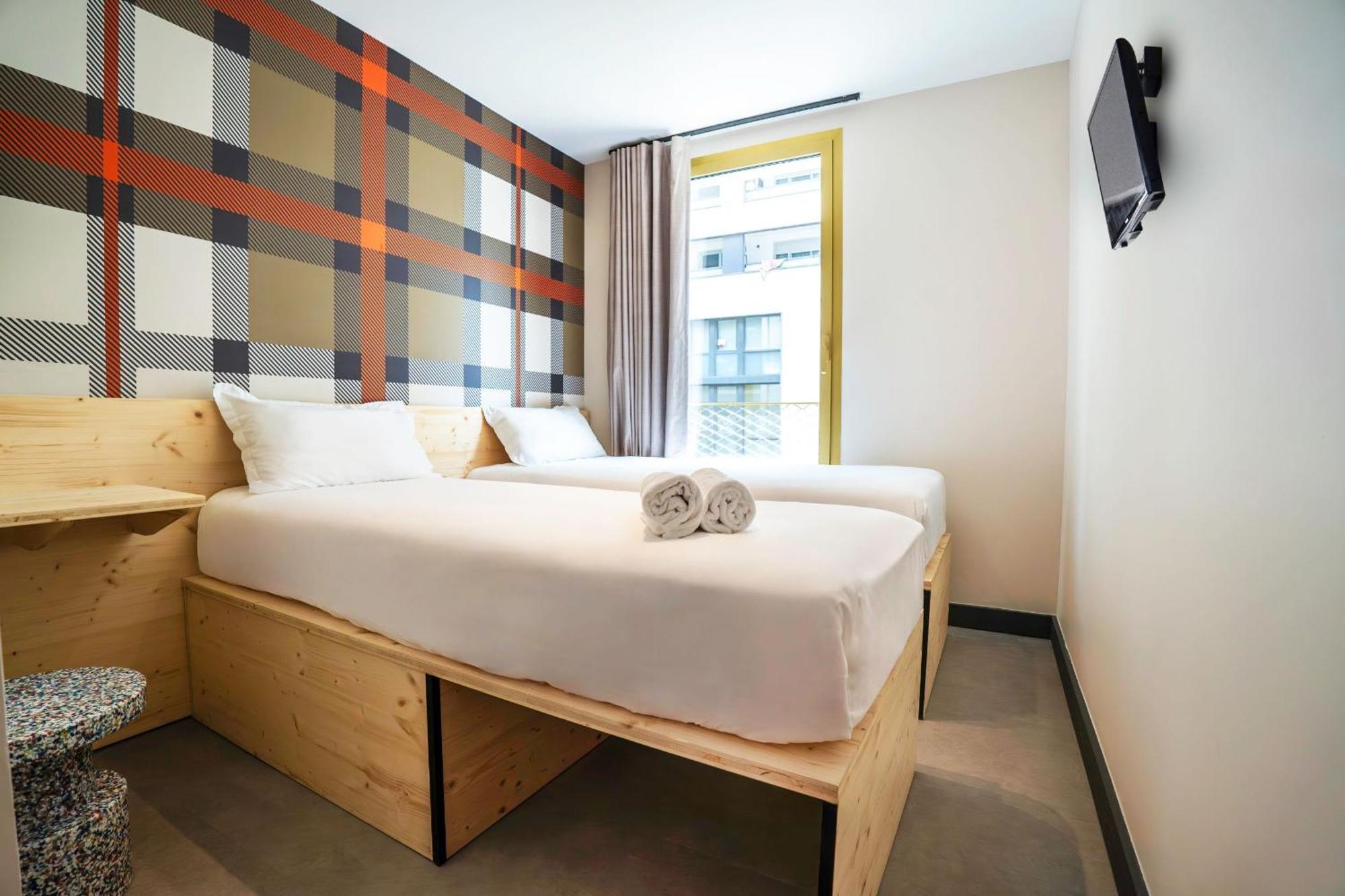 Easyhotel Marseille Euromed ภายนอก รูปภาพ