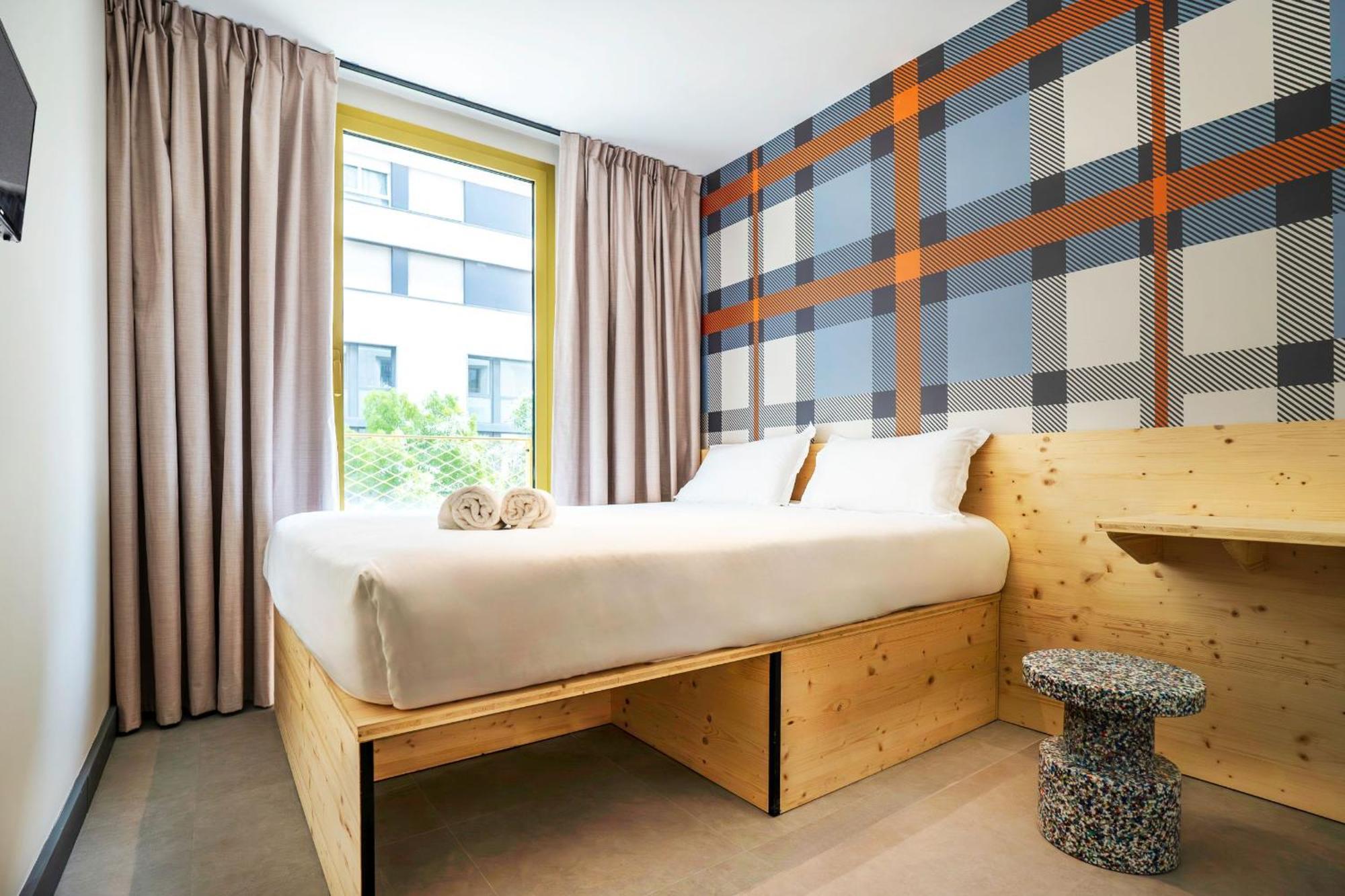 Easyhotel Marseille Euromed ภายนอก รูปภาพ